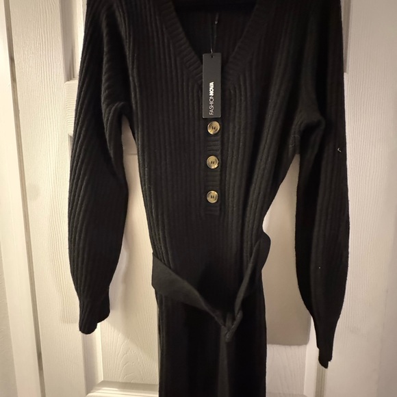 NWT Fashion Nova Analissa Sweater Mini Dress - Black V-Neck Sweater Dress - Picture 3 of 7